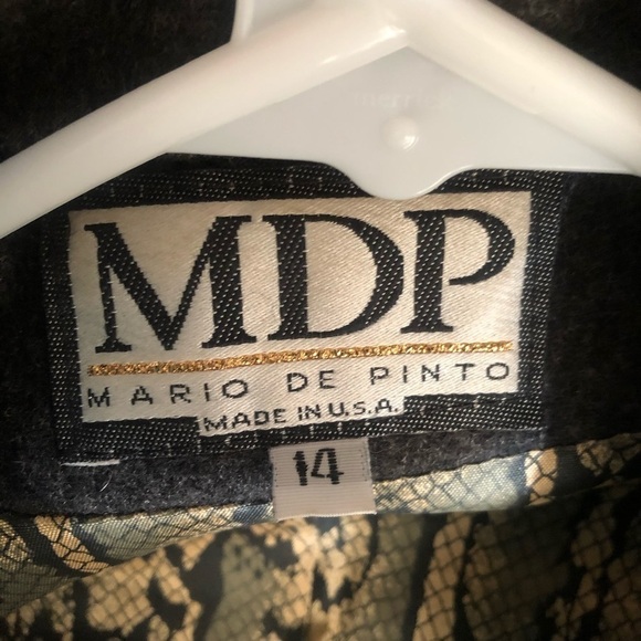 VTG Women’s wool Cost Made in USA Size 14 in Excellent Used Condit… - Picture 5 of 5